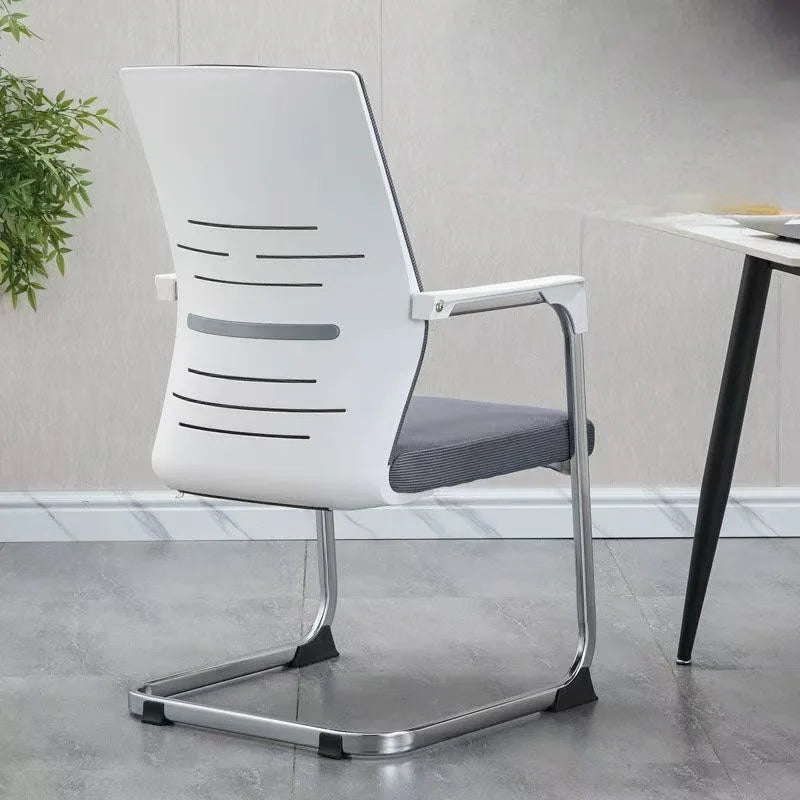 Modern mesh conference chairs, inexpensive steel office furniture, conference rooms and living rooms are supplied directly from